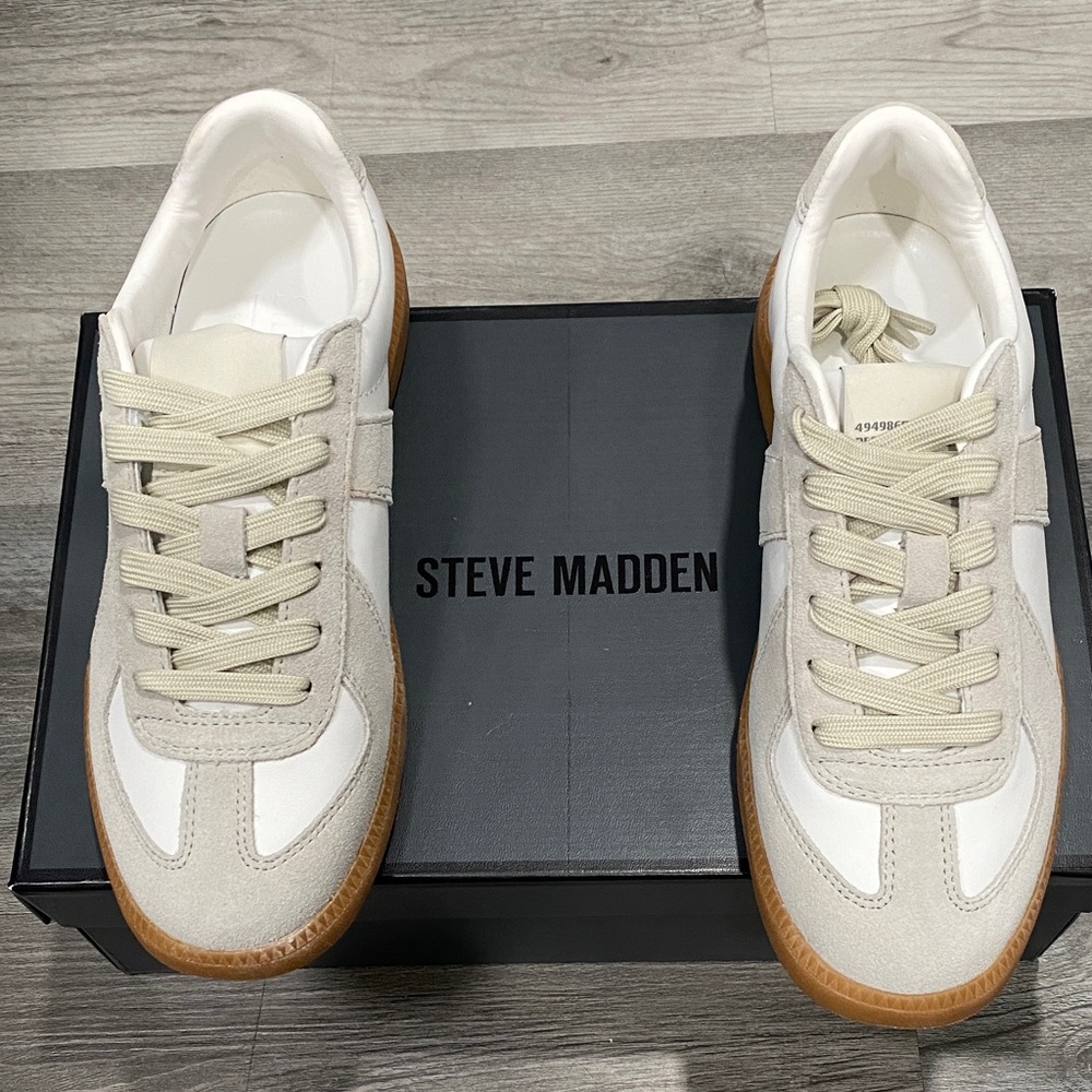 Steve Madden Men's DIXON white multi.  Sneakers